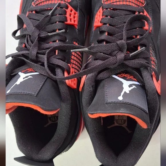 Jordan 4 Retro Red Thunder